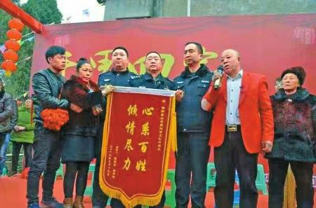 失散30多年终团圆！父亲背咸菜找儿子走遍大半中国